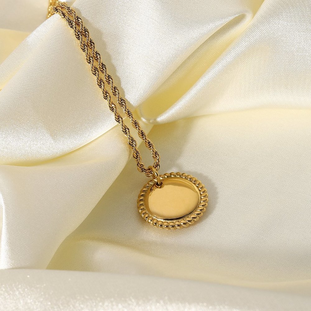 Mia Angel Wings Necklace - Picture 6 of 8